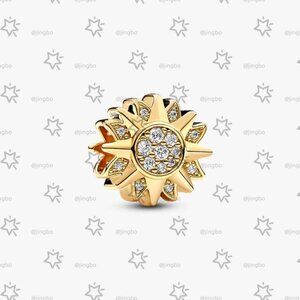 Pandora Sparkling Sun Charm